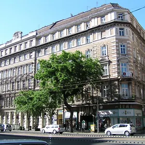 foglaljon itt