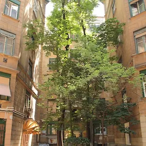 foglaljon itt