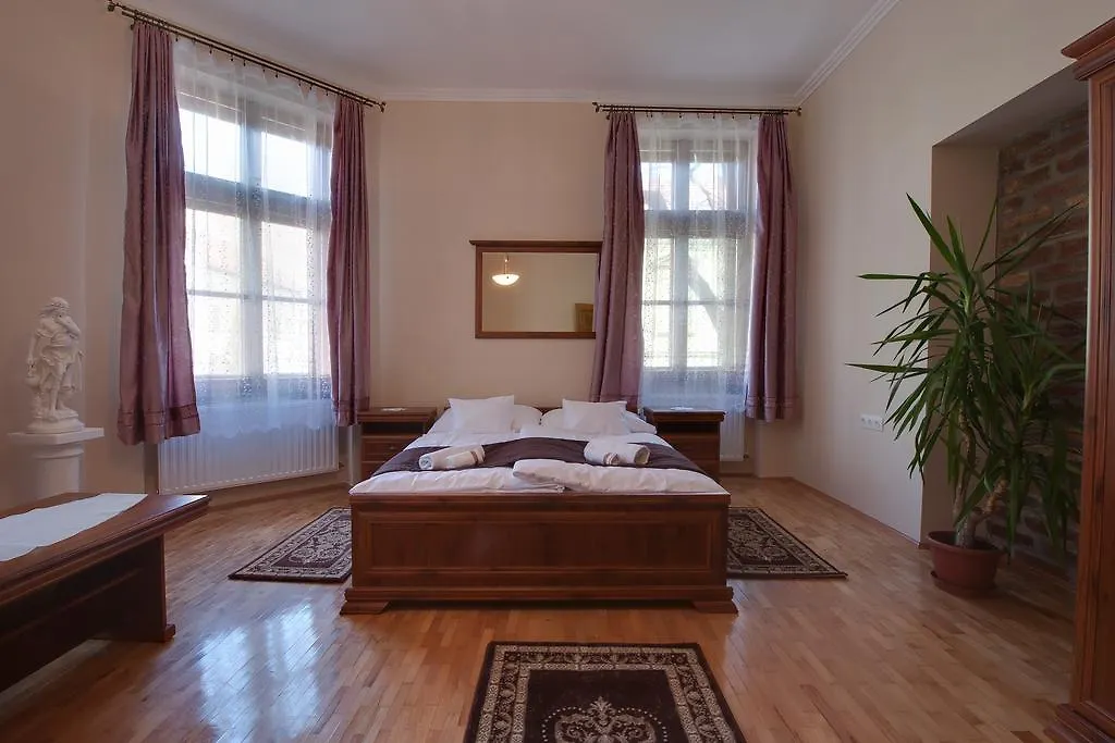 Pensiune Csanabella House Hotel Seghedin
